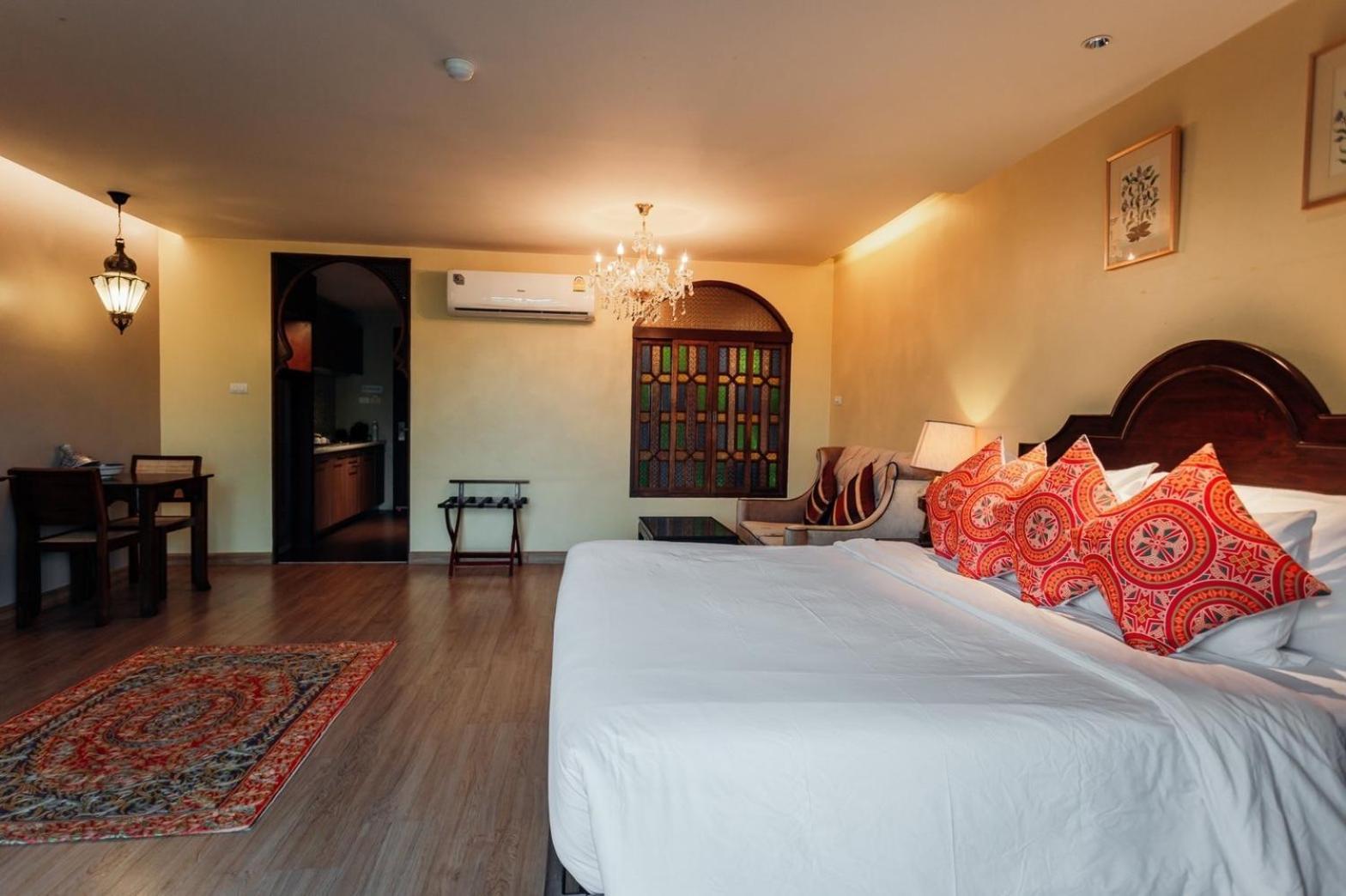 Sheik Istana Hotel Chiangmal チエンマイ エクステリア 写真